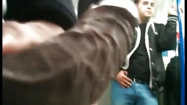 マッサージの間の友人のレズビアン性 無料 エロ 動画 女性 オナニー