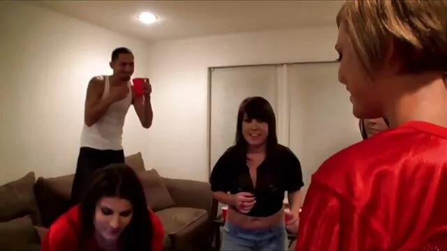 初めて到着する前に先生は私に少しの努力を与えました 無料 女 エロ