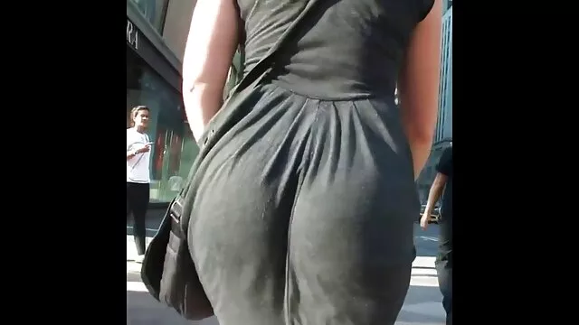 ソファの上に私のいとこをクソ 女 向け エロ 動画