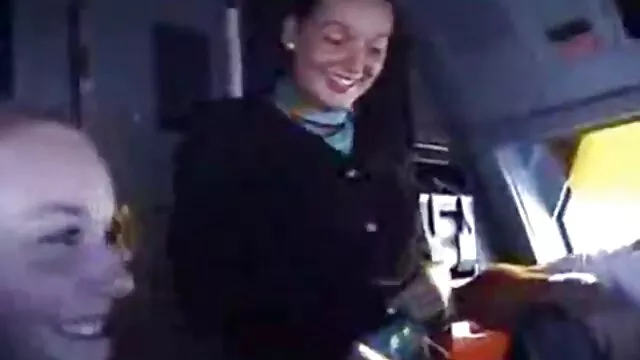 不貞の妻を持った夫妻を持った夫夫 エッチ な 動画 女性 向け